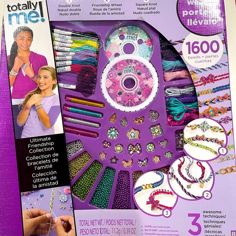 Totally me ultimate friendship collection 1600 pieces